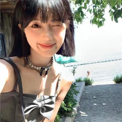黄蜂女